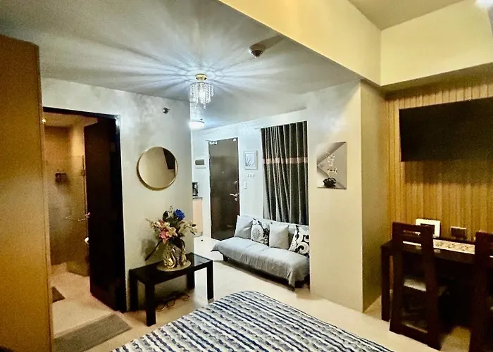 Walking Airport, In Of Newport Apartment Manila